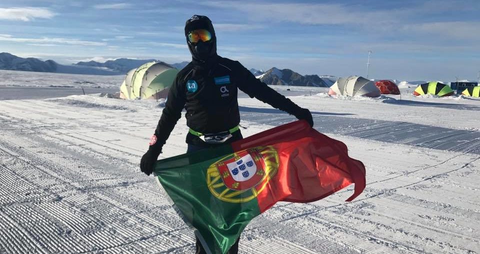 João Netto leva bandeira de Portugal à Antártida 1